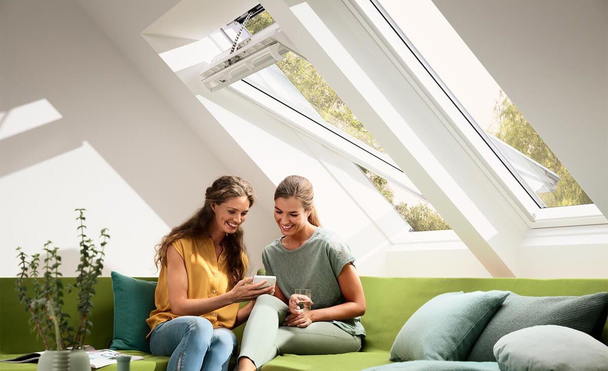 Benefits of a Centre Pivot Roof Window