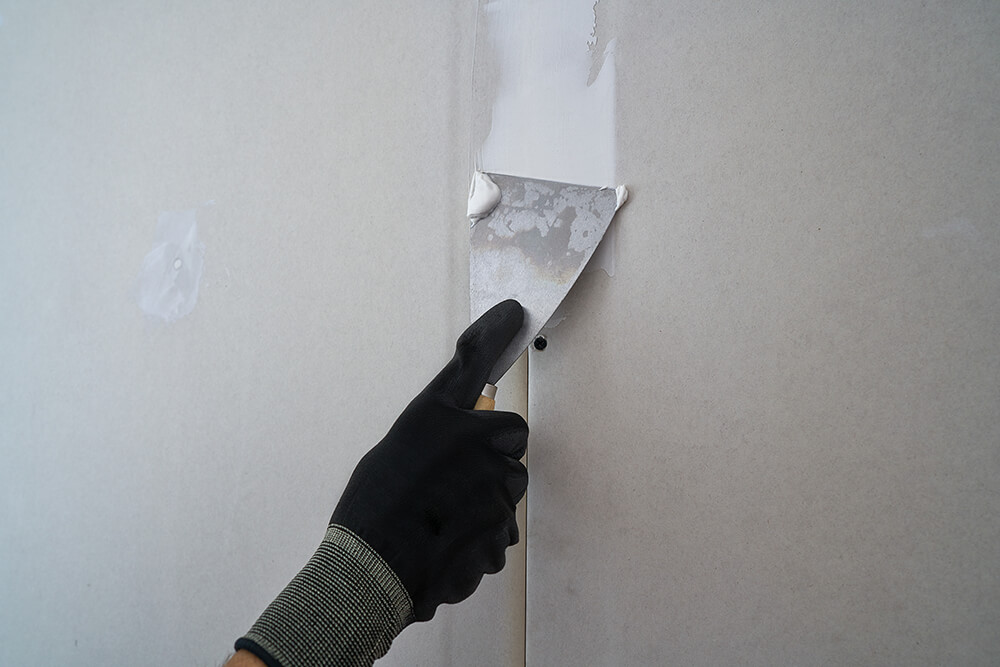 Taping the Drywall